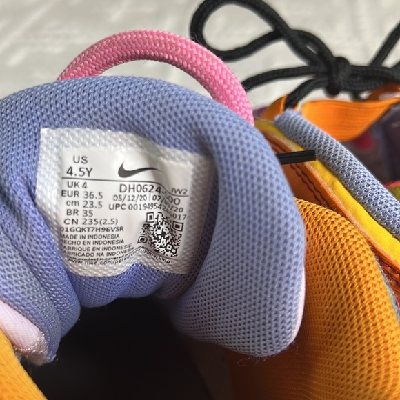 Nike Air. More uptempo multicolored sneakers 4Y - Picture 10 of 15